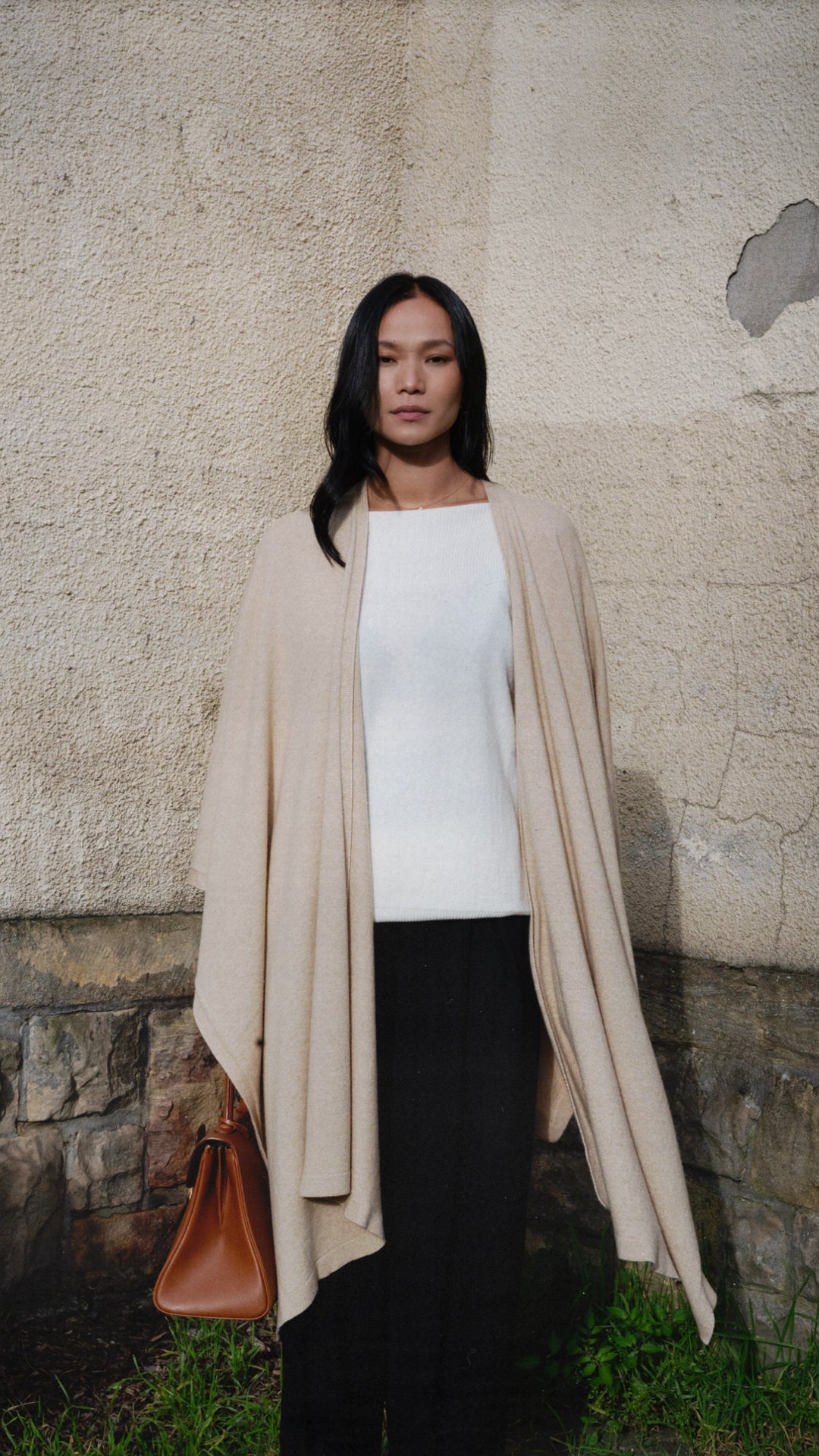 Cape Chloe en mélange de cachemire sand