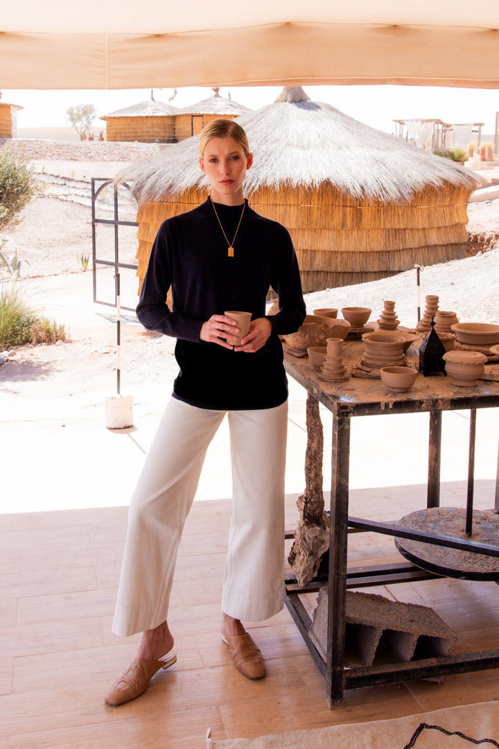 Sandrine Pullover with stand-up collar black cashmere